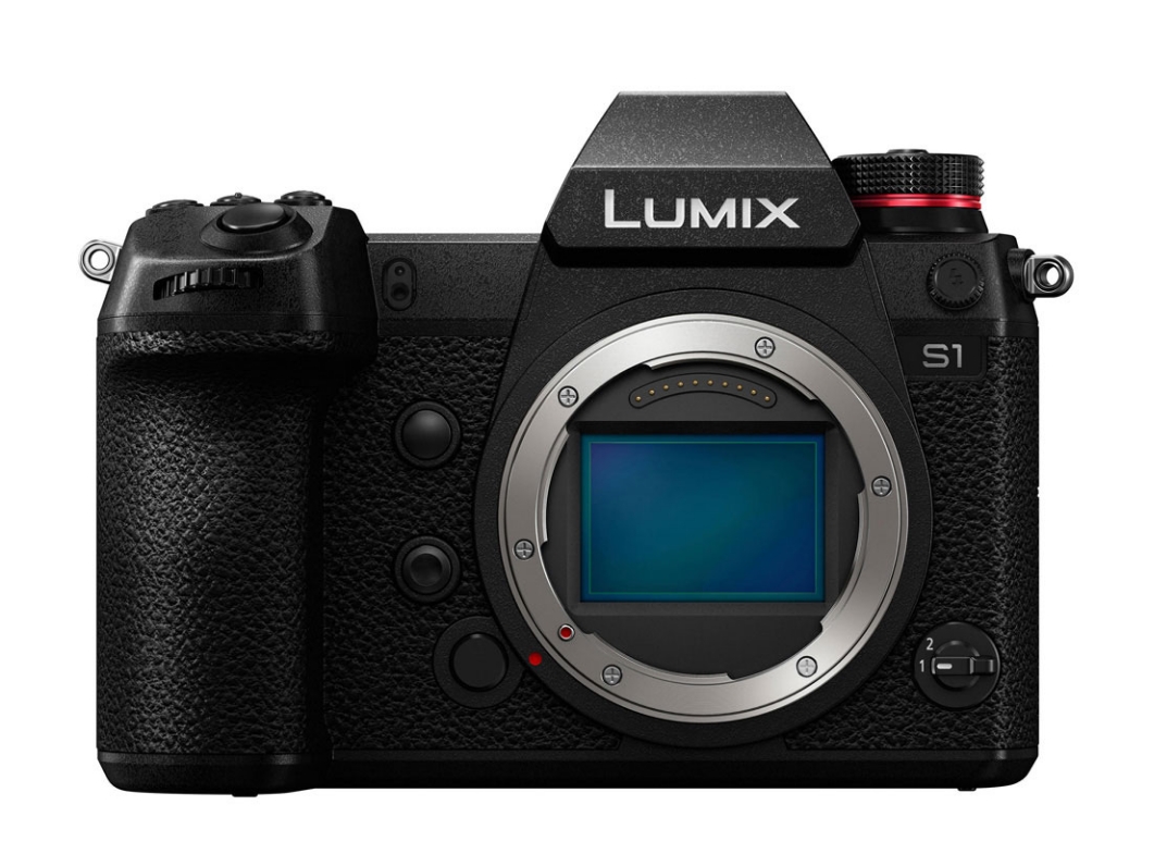 Цифровой фотоаппарат Lumix DC-S1E-K body черный + ключ для активации V-log для FF DMW-SFU2GU