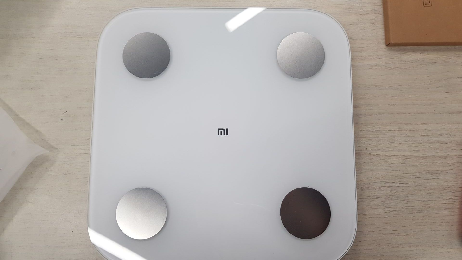 Весы электронные напольные Xiaomi Mi Body Composition Scale 2 отличное состояние - фото 2