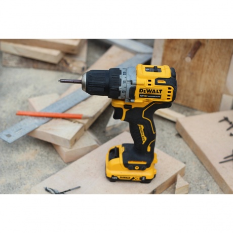 Дрель-шуруповерт бесщеточная аккумуляторная DeWalt DCD701D2-QW - фото 13