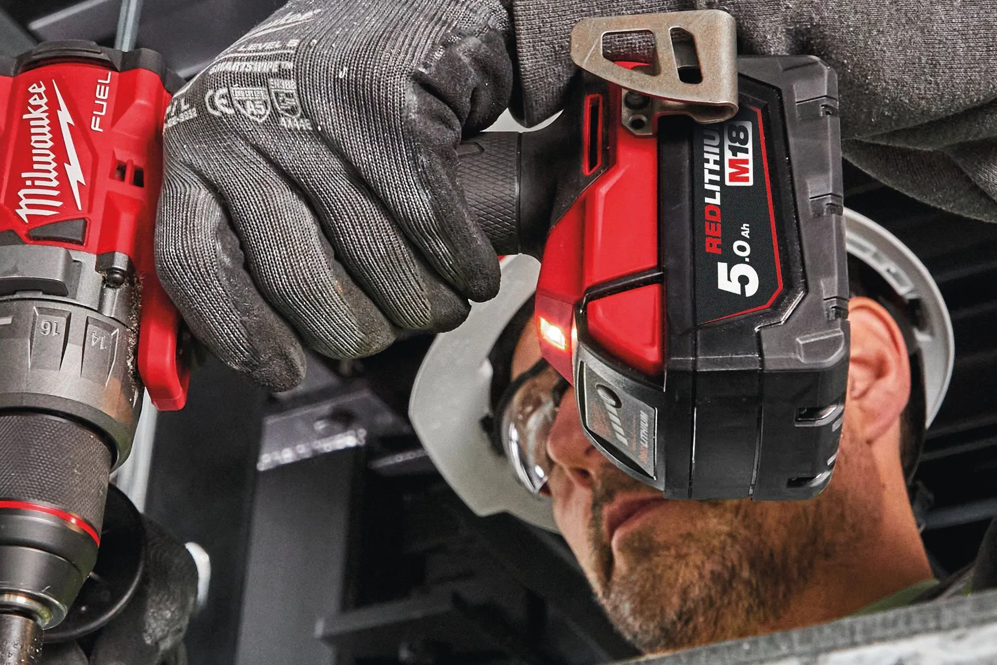 Дрель-шуруповерт Milwaukee M18 FDD3-0 (4933498059) - фото 11