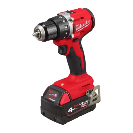 Дрель-шуруповерт Milwaukee M18 BLPDRC-402C 4933492824 54640₽