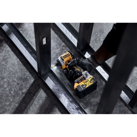 Винтоверт DeWalt DCF850D2T-QW - фото 9