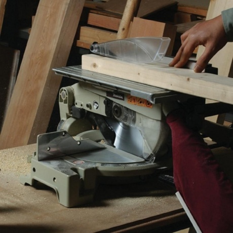 Пила торцовочная Makita комбипила LH 1040 - фото 3