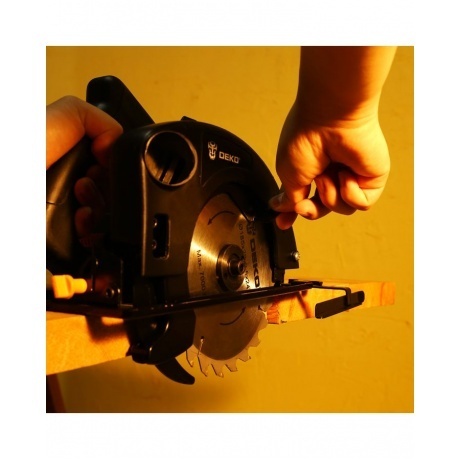 Дисковая (циркулярная) пила DEKO DKCS1800 1800Вт, 185мм диск - фото 7