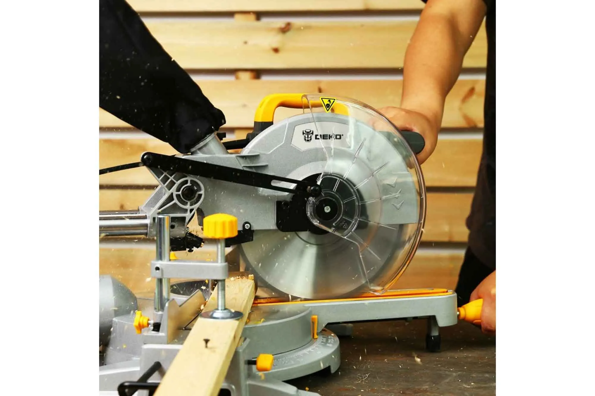 Торцовочная пила DEKO DKMS2200-255 Laser - фото 5