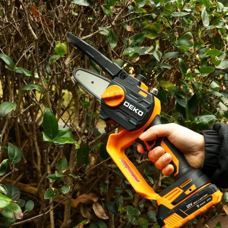 Пила цепная аккумуляторная DEKO DKCHS 20-4, 20В, 1x2.0Ач 063-4480 - фото 8