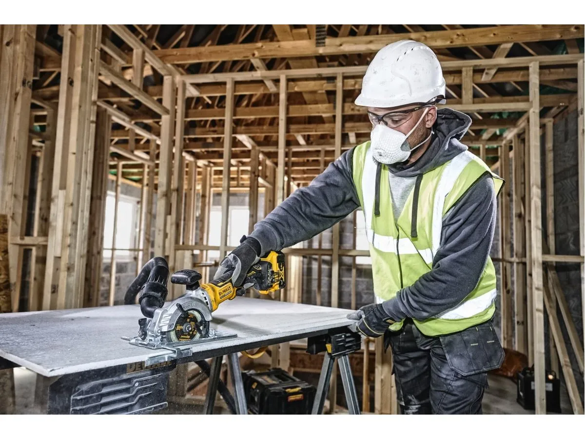 Мини циркулярная  аккумуляторная ручная пила DCS571N, 18 В, 115 мм  DCS571N-XJ  DeWalt - фото 8