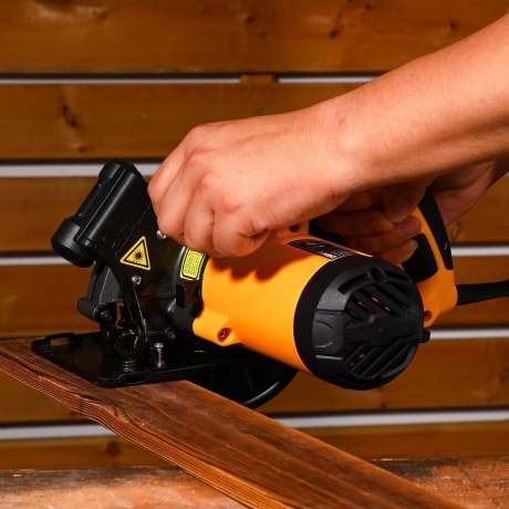 Дисковая (циркулярная) пила DEKO CS1250-D, 1250Вт, 165мм диск - фото 6