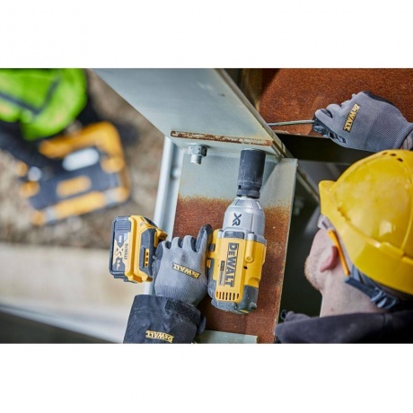 Гайковерт аккумуляторный DeWalt DCF897N - фото 7