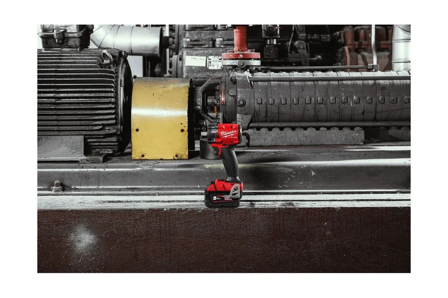 Гайковерт Milwaukee M18 FIW2P12-502X FUEL (4933478447) - фото 7