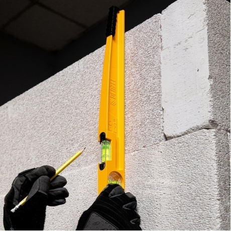 Уровень литой, 600 мм, 2 глазка, ударные площадки Denzel - фото 10