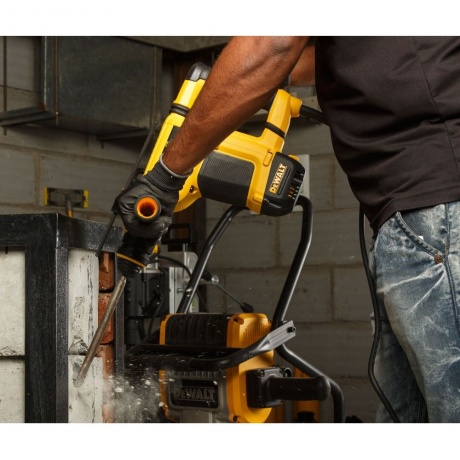 Перфоратор DeWalt SDS-plus D25413K-QS - фото 9