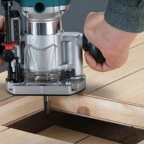 Фрезер Makita RT0702C 710Вт 30000об/мин макс.ход:35мм - фото 5