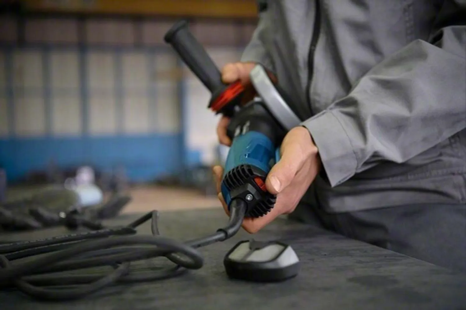 Угловая шлифмашина Bosch GWS 17-125 S (06017D0300) - фото 15