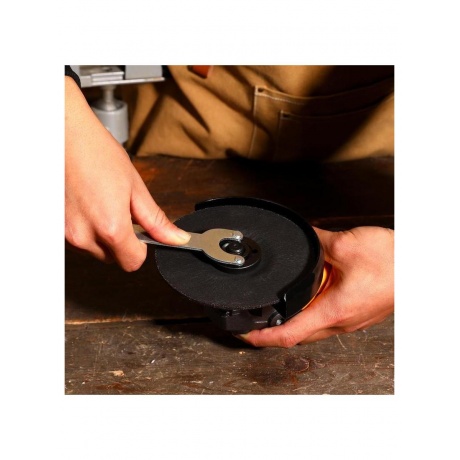 Углошлифовальная машина бесщеточная DEKO DKAG-125, 20В, 2*4.0Ач - фото 6