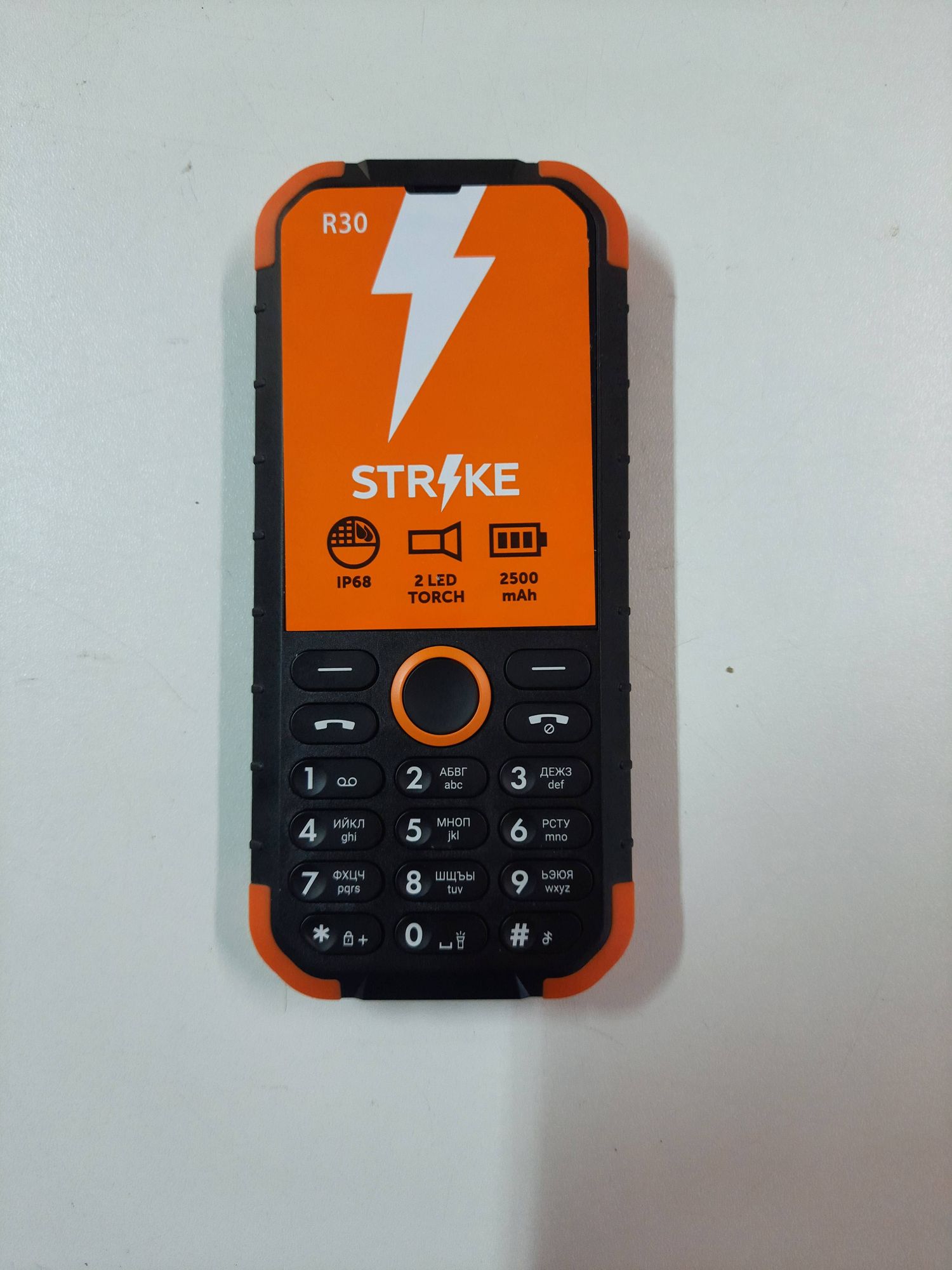 Мобильный телефон STRIKE R30 BLACK ORANGE Витринный образец