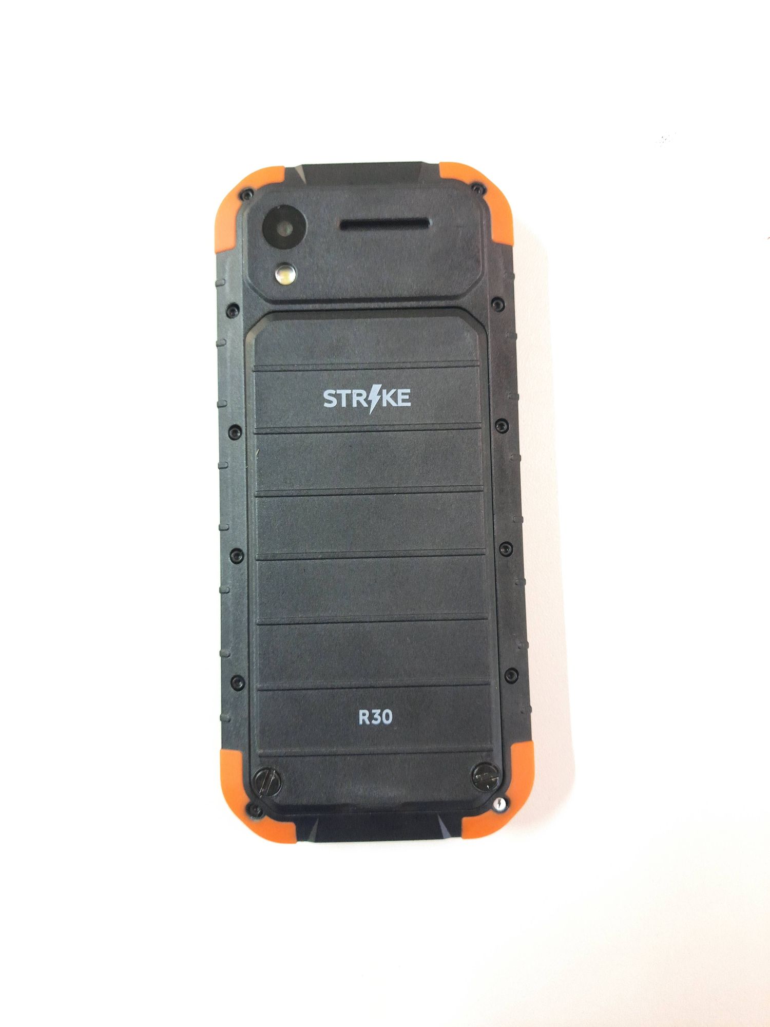Мобильный телефон STRIKE R30 BLACK ORANGE Витринный образец