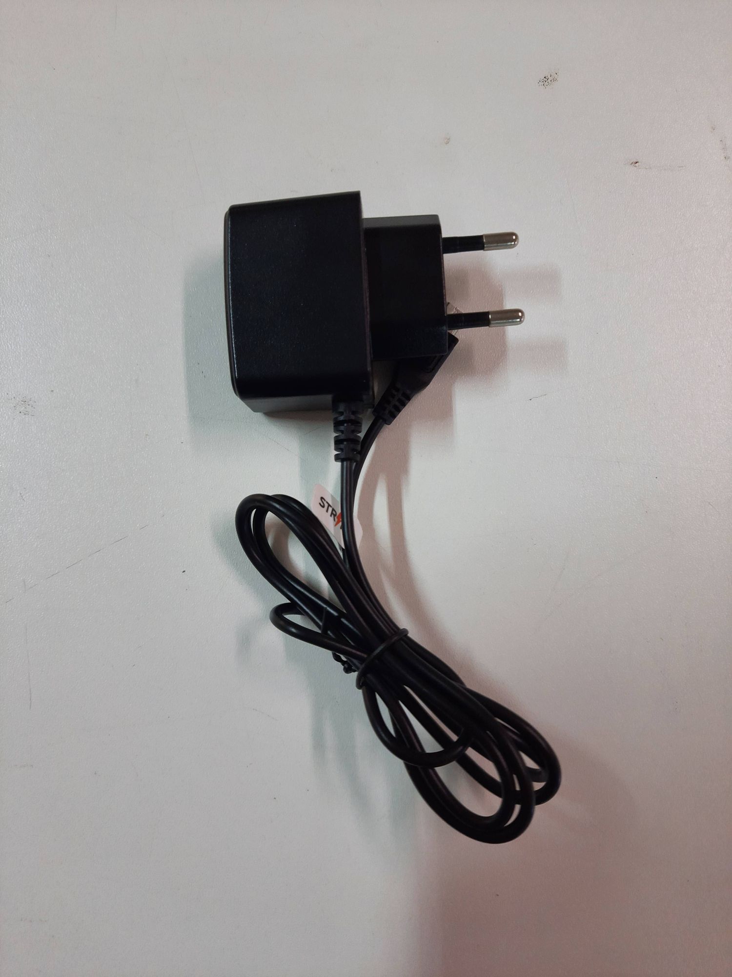 Мобильный телефон STRIKE R30 BLACK ORANGE Витринный образец