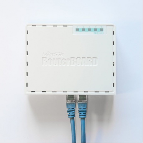 Маршрутизатор MikroTik hEX RB750Gr3 белый - фото 13