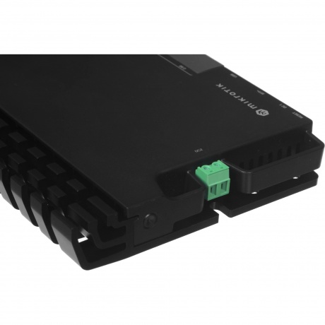 Маршрутизатор MikroTik RB5009UPr+S+IN - фото 8
