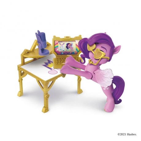 Игровой набор Hasbro &quot;My Little Pony. Моя Королевская спальня&quot; арт.38835 - фото 15