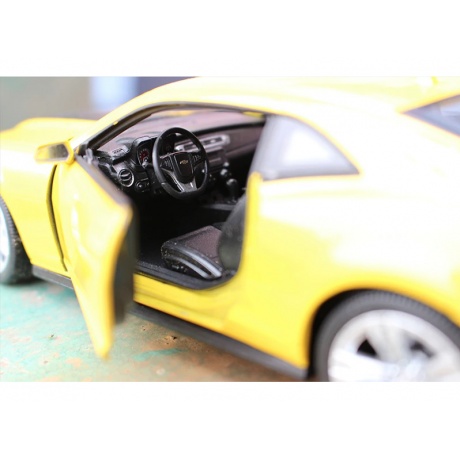 Игрушка модель машины 1:24 Chevrolet Camaro - фото 7