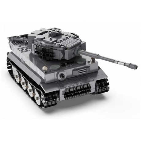 Конструктор Танк Tiger 1:35 на РУ (925 деталей) в коробке - фото 1