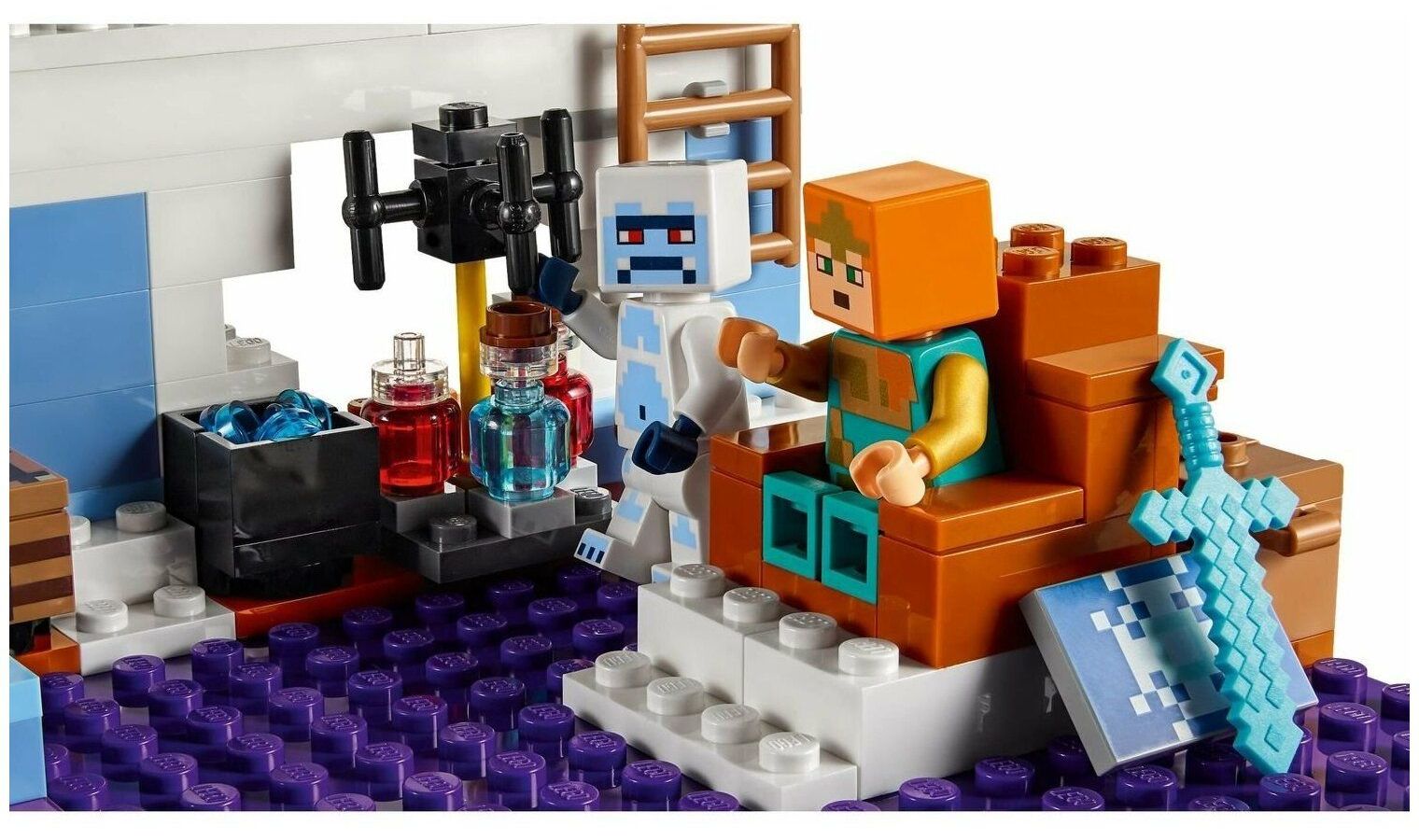 Конструктор LEGO Minecraft Ледяной замок 21186 - фото 5