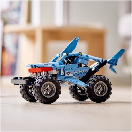 Конструктор LEGO Technic &quot;Monster Jam™: Megalodon™&quot; 42134 - фото 5