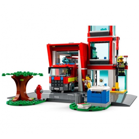 Конструктор LEGO 60320 City Fire Station (Пожарная станция) - фото 8