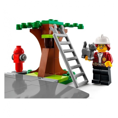 Конструктор LEGO 60320 City Fire Station (Пожарная станция) - фото 2