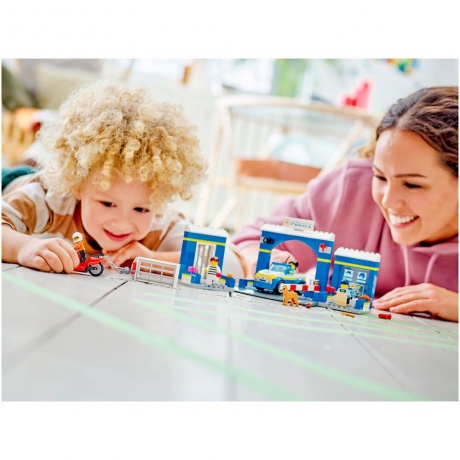 LEGO City Полицейский участок Чейз 60370 - фото 11