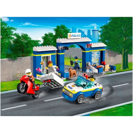 LEGO City Полицейский участок Чейз 60370 - фото 12