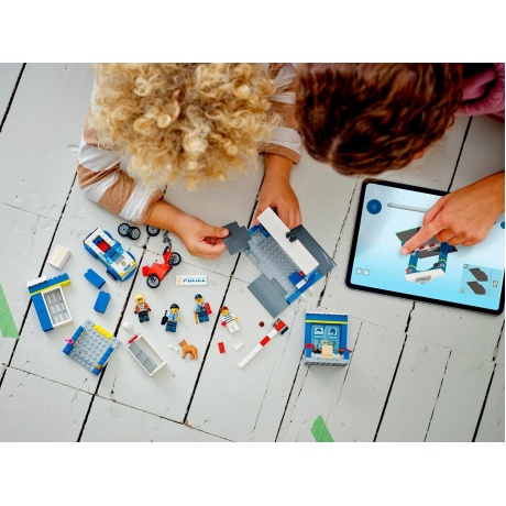 LEGO City Полицейский участок Чейз 60370 - фото 18