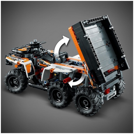 Конструктор LEGO Technic Внедорожный грузовик 42139 - фото 9