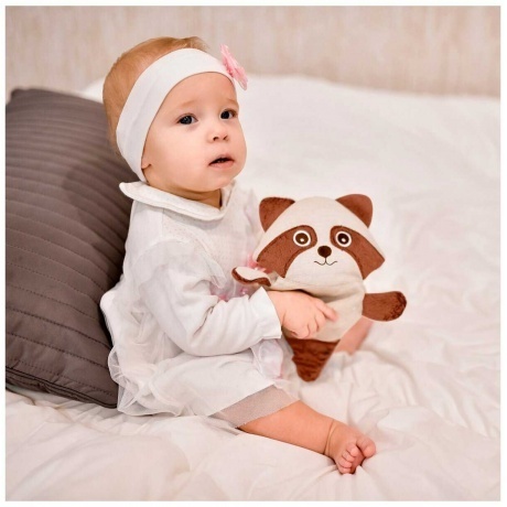 Игрушка "Доктор Мякиш-Енот" (с вишневыми косточками) - фото 4