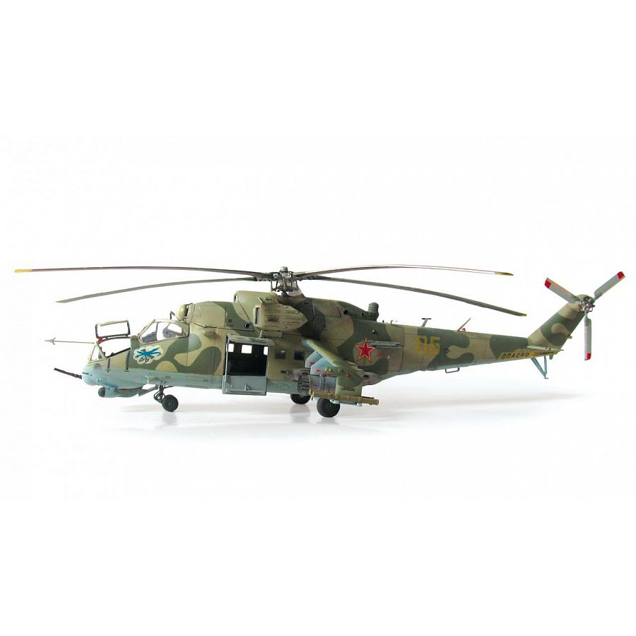Сборная модель Zvezda 7293 Советский вертолет Ми-24 В/ВП Крокодил сборная модель российский ударный вертолет ми 24в вп