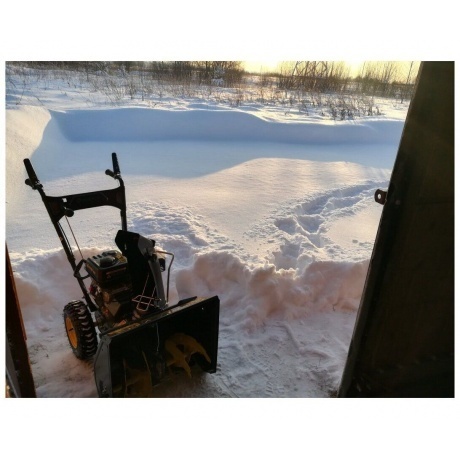 Снегоуборщик бензиновый Champion ST553 - фото 13