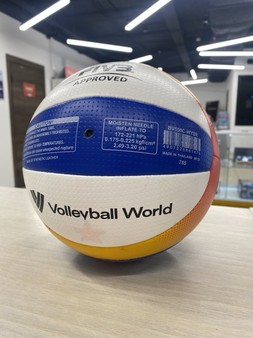 Мяч для пляжного волейбола Mikasa BV550C отличное состояние; - фото 3
