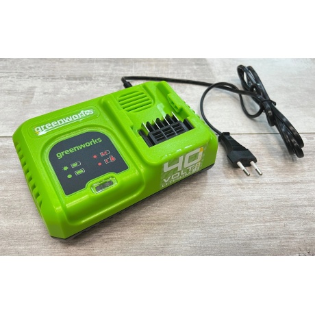 Зарядное устройство Greenworks G40UC5 (2945107) - фото 6