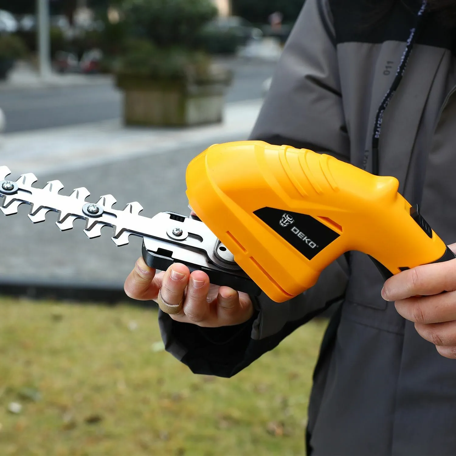 Ножницы садовые аккумуляторные DEKO DKGS4 PRO - фото 5