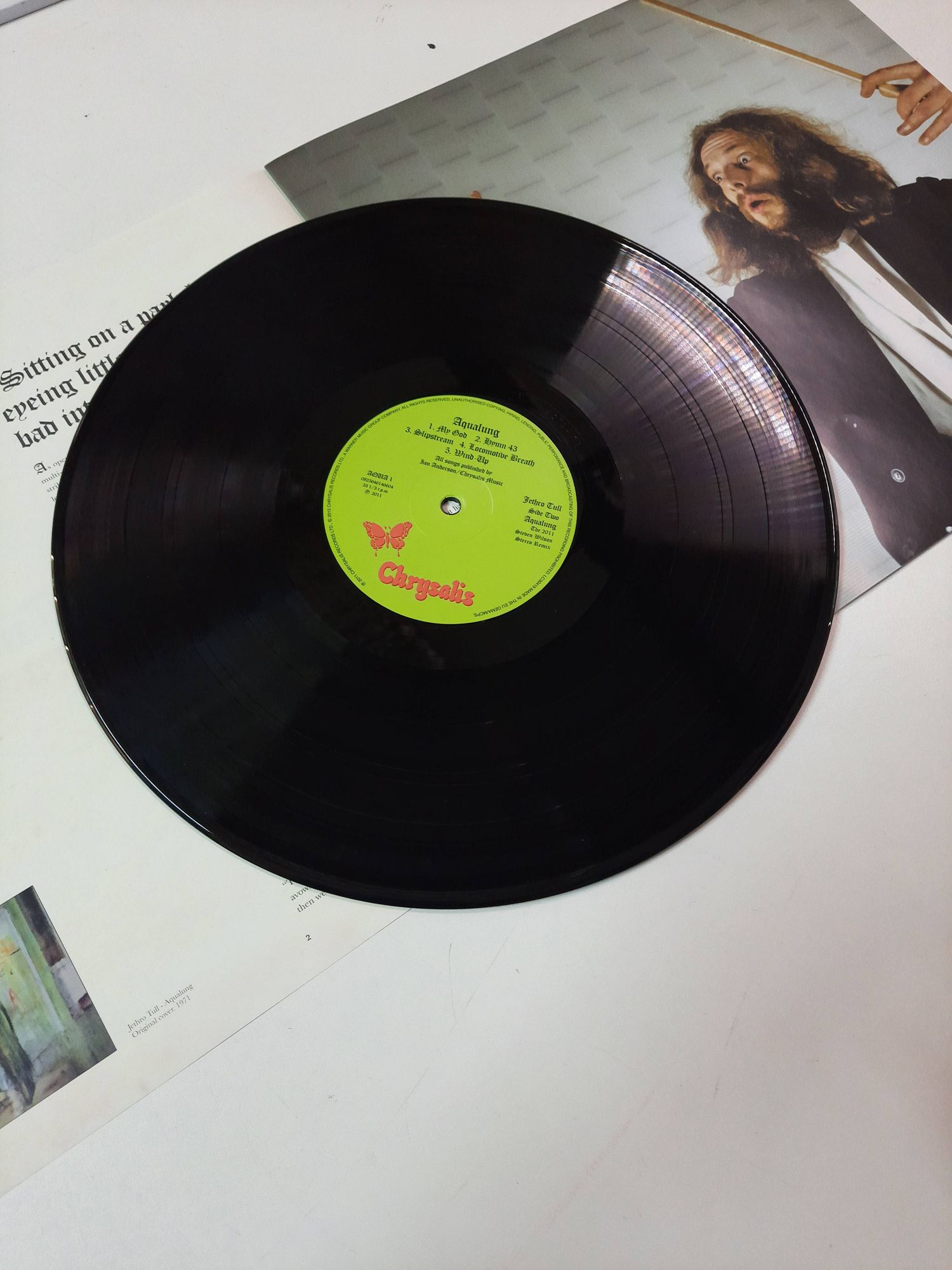 Виниловая пластинка Jethro Tull, Aqualung (0825646146604) Витринный образец - фото 3