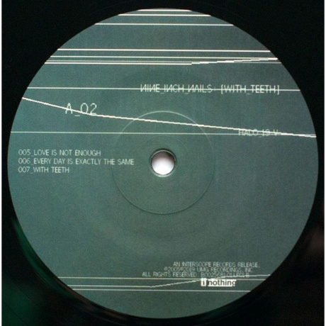 Nine Inch Nails - With Teeth (0602557142761) виниловая пластинка - фото 4