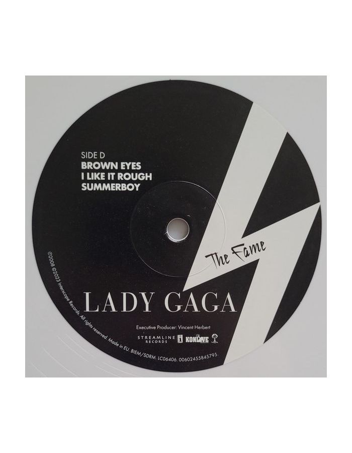 lady gaga upper west side - Ilustrasi 2