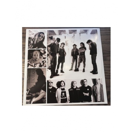 Виниловая пластинка Pearl Jam, Rearviewmirror: Greatest Hits 1991 - 2003 (0194398950518) - фото 10