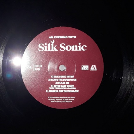 Silk Sonic (Bruno Mars &amp; Anderson.Paak) - An Evening With Silk Sonic (0075678626654) виниловая пластинка - фото 3