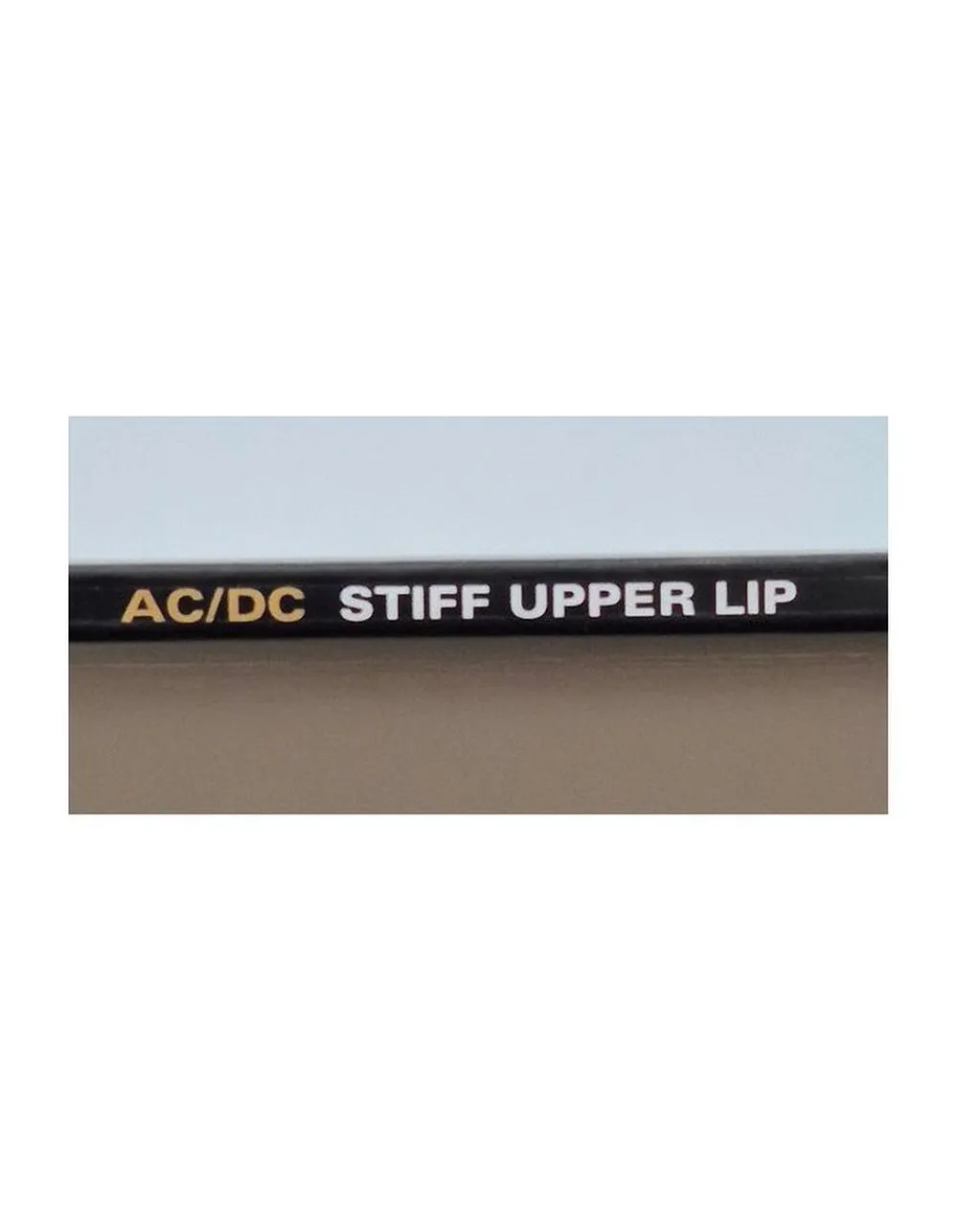 Виниловая пластинка  AC/DC Stiff Upper Lip (coloured) 0196588733710 - фото 18