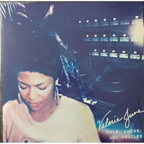 Valerie June - Owls, Omens, And Oracles (0888072674653) винилова...