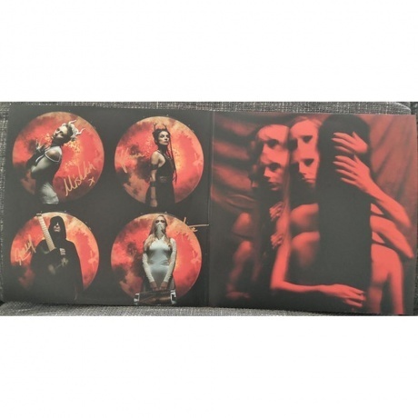 Crimson Veil - Hex (coloured) (4262464732026) виниловая пластинка - фото 3