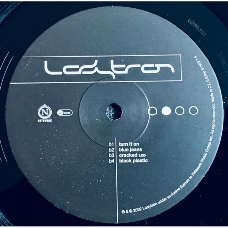 Ladytron - Light &amp; Magic (45 RPM) (0067003171816) виниловая пластинка - фото 4